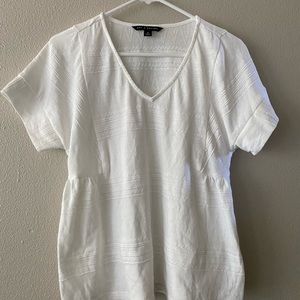 Cute Zac & Rachel White V-neck